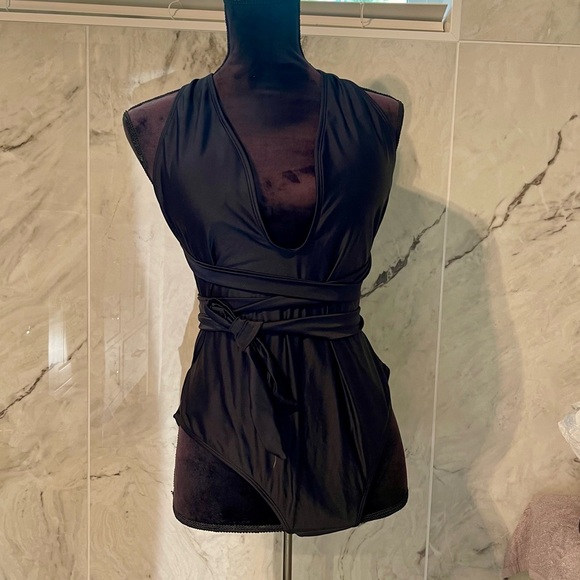 Women’s one piece black bathing suit 3XL - Picture 1 of 4